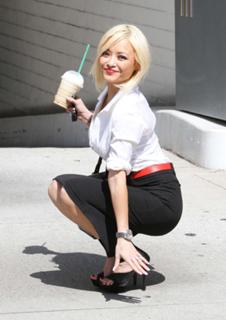 Tila Tequila feet photo thumbnail