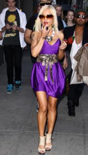 Tila Tequila feet photo thumbnail