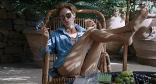 Tilda Swinton feet photo thumbnail