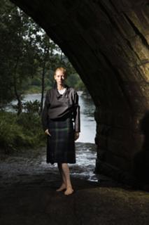 Tilda Swinton feet photo thumbnail