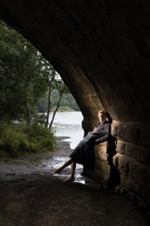 Tilda Swinton feet photo thumbnail