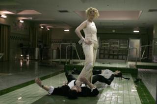 Tilda Swinton feet photo thumbnail