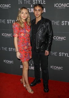 Tilly Keeper feet photo thumbnail