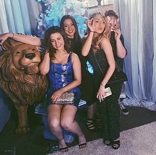 Tilly Keeper feet photo thumbnail