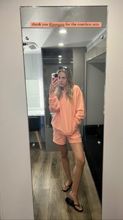 Tilly Keeper feet photo thumbnail