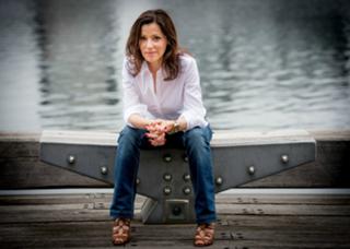 Tina Arena feet photo 6
