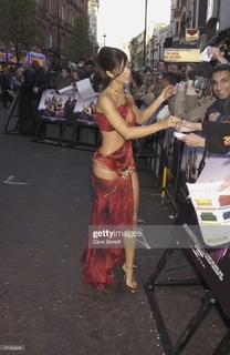 Tina Barrett feet photo 7