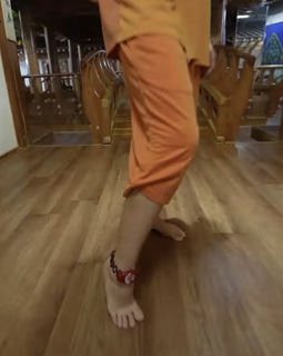 Tina Choi feet photo 1