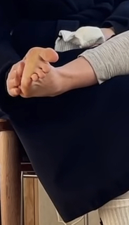 Tina Choi feet photo 17