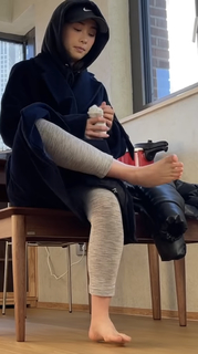 Tina Choi feet photo 13