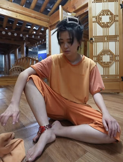Tina Choi feet photo 7
