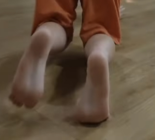 Tina Choi feet photo 6