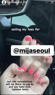 Tina Choi feet photo 4