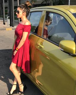 Tina Datta feet photo thumbnail