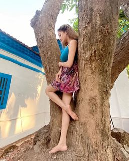 Tina Datta feet photo thumbnail