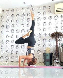 Tina Datta feet photo thumbnail