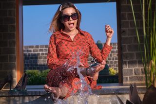 Tina Datta feet photo thumbnail