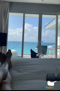 Tina Datta feet photo thumbnail