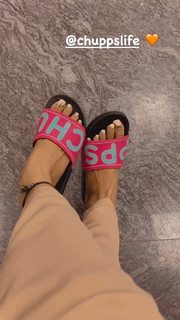 Tina Datta feet photo thumbnail