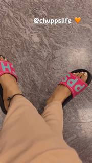 Tina Datta feet photo thumbnail
