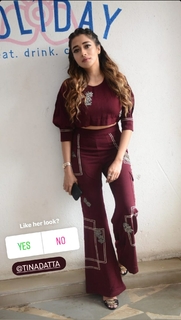 Tina Datta feet photo thumbnail