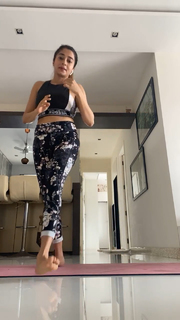 Tina Datta feet photo thumbnail