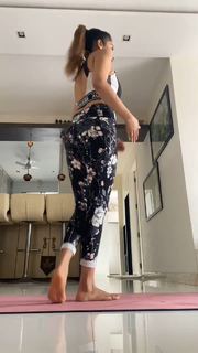 Tina Datta feet photo thumbnail