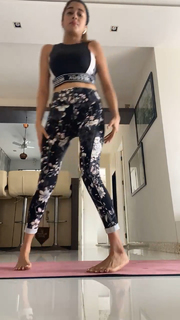 Tina Datta feet photo thumbnail