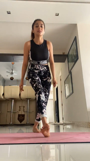 Tina Datta feet photo thumbnail