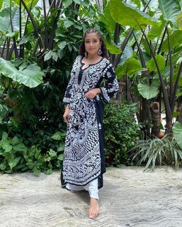 Tina Datta feet photo thumbnail