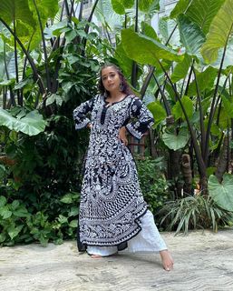 Tina Datta feet photo thumbnail