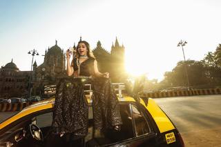 Tina Datta feet photo thumbnail