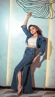 Tina Datta feet photo thumbnail