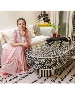 Tina Datta feet photo thumbnail