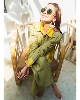 Tina Datta feet photo thumbnail