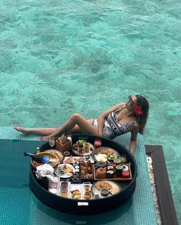 Tina Datta feet photo thumbnail