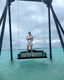 Tina Datta feet photo thumbnail