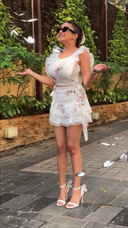 Tina Datta feet photo thumbnail