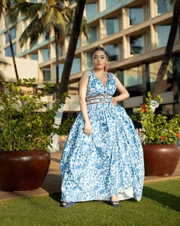 Tina Datta feet photo thumbnail