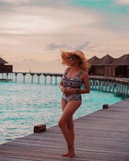 Tina Datta feet photo thumbnail