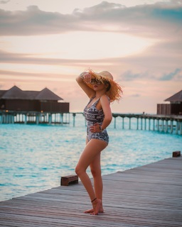 Tina Datta feet photo thumbnail