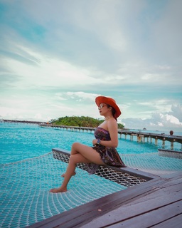 Tina Datta feet photo thumbnail