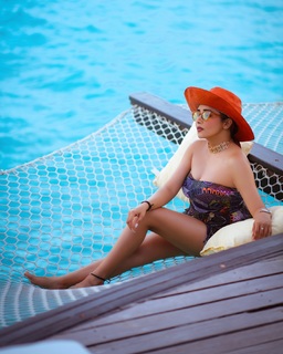 Tina Datta feet photo thumbnail