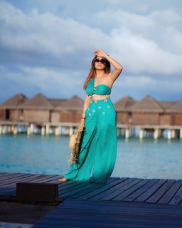 Tina Datta feet photo thumbnail