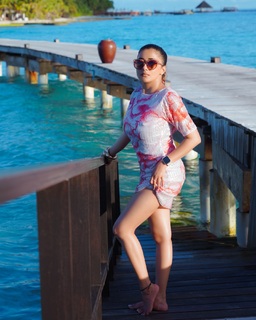 Tina Datta feet photo thumbnail