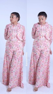 Tina Datta feet photo thumbnail