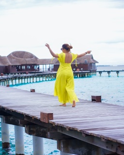 Tina Datta feet photo thumbnail