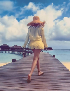 Tina Datta feet photo thumbnail