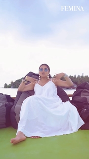 Tina Datta feet photo thumbnail