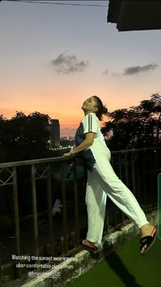 Tina Datta feet photo thumbnail